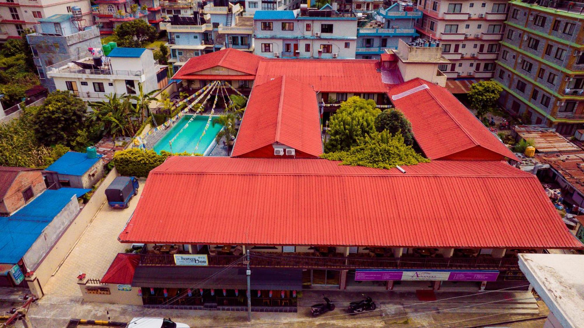 Busy Bee Resort, Pokhara Ngoại thất bức ảnh