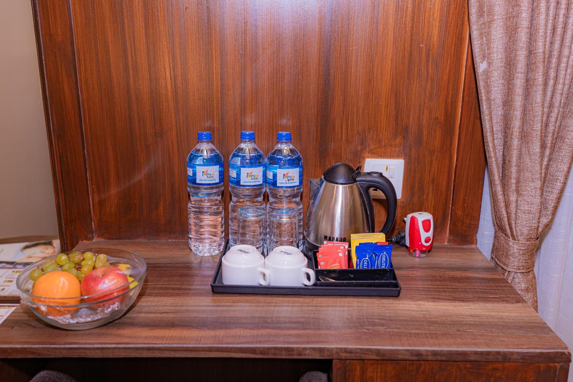 Busy Bee Resort, Pokhara Ngoại thất bức ảnh