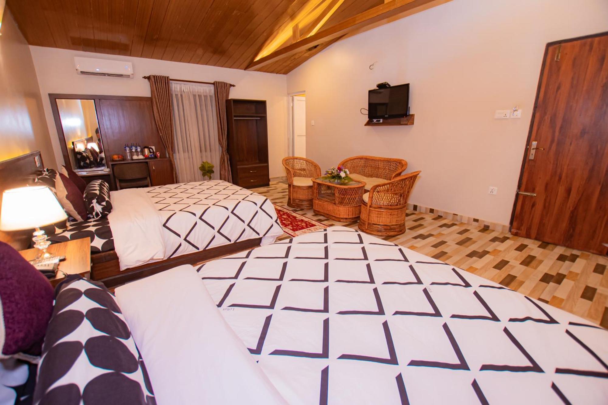 Busy Bee Resort, Pokhara Ngoại thất bức ảnh